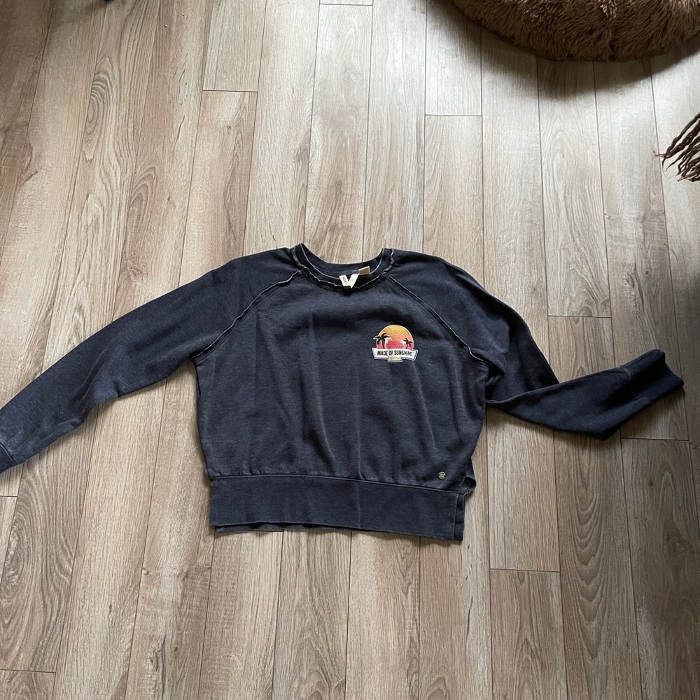 Roxy crew neck